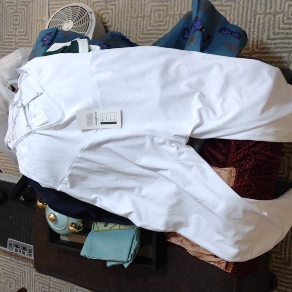 Cool run white vertical/ horizontal stretch jumpsuit sxL.  BRand new. - Picture 5 of 8